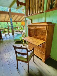 tree-house-secretary
